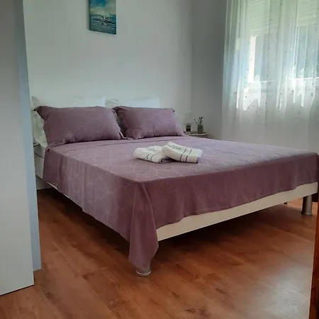 Bella Vista كومارنا