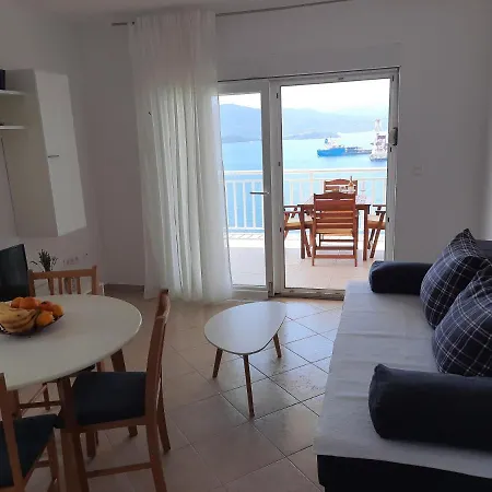 Bella Vista Apartamento *