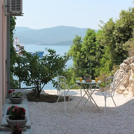 Bella Vista * Komarna