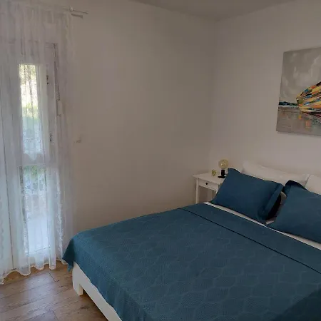 Bella Vista * Komarna