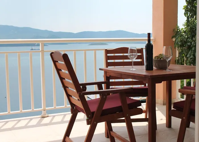 Bella Vista * 코마르나